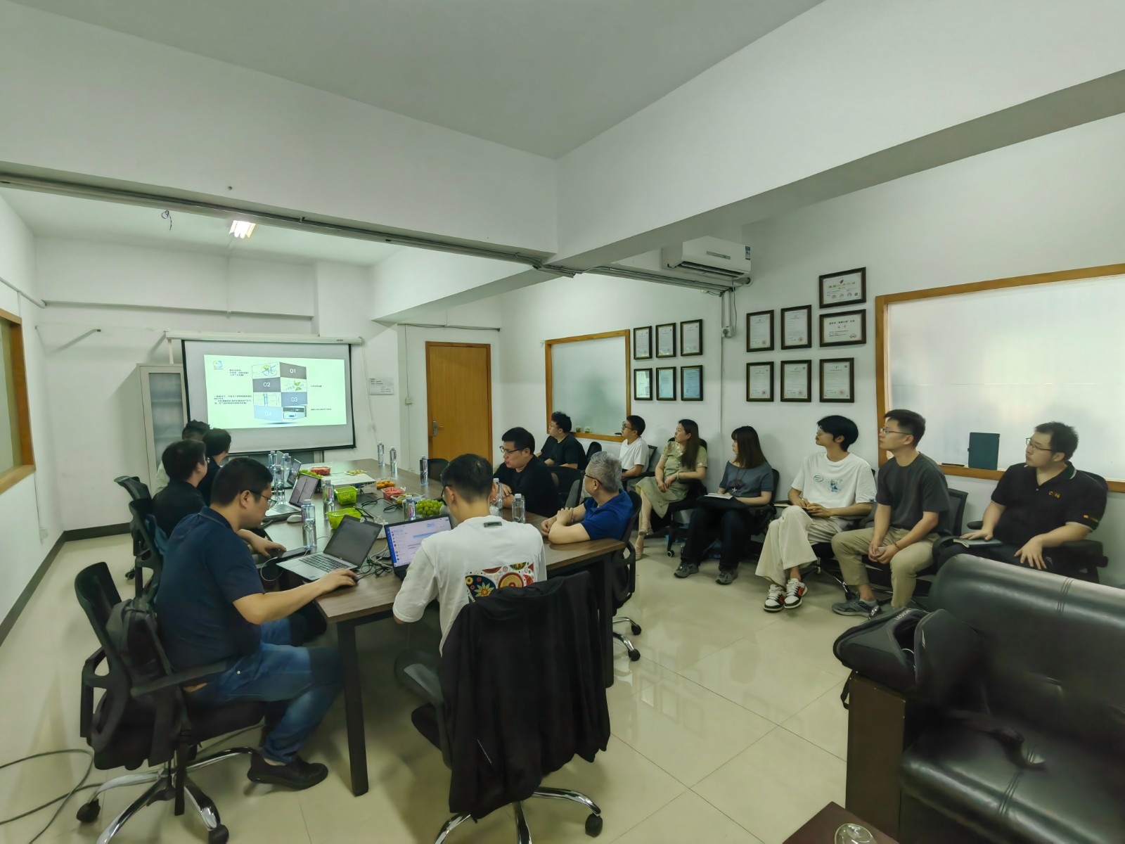 1753085438748318.jpg 培訓(xùn)會(huì)1(1).jpg